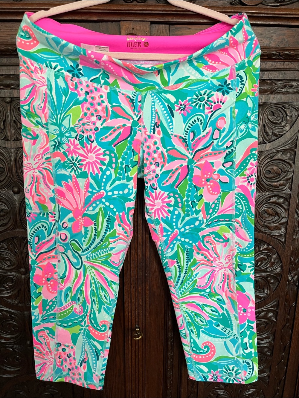 Lilly Pulitzer weekender Luxletic Capri Leggings XL